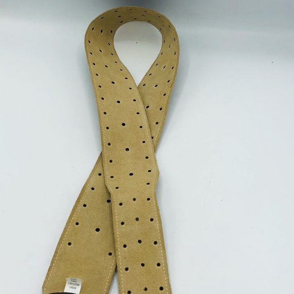 OLD NAVY CUTOUT BELT - Picture 8 of 16